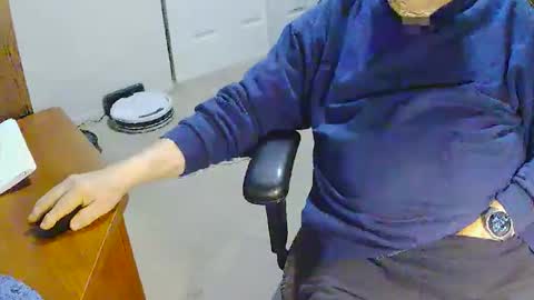 Snapshot of rb69er chatting on May 7, 2026, 6:57 pm rb69er online show from May 7, 2026, 6:57 pm