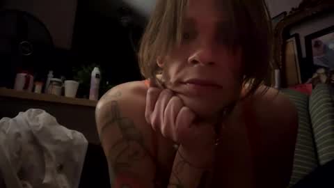 rcherrycola00 online show from March 18, 2026, 9:01 am