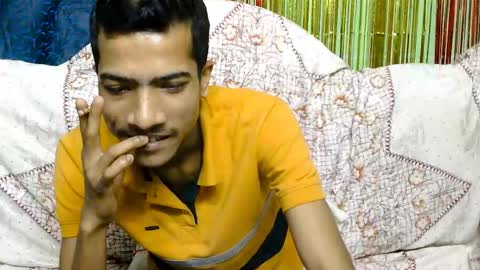 Snapshot of rcleonelxsuman chatting on February 17, 2025, 11:34 am Rc leonelx online show from February 17, 2025, 11:34 am