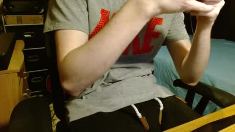 Snapshot of readytocum90 chatting on October 25, 2025, 3:14 am Scrappy Coco online show from October 25, 2025, 3:14 am