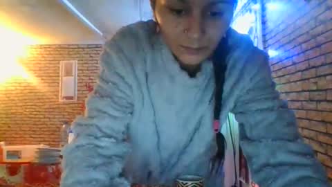 real_coupl3 online show from January 10, 2026, 12:18 pm