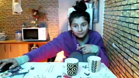 real_coupl3 online show from March 8, 2026, 4:38 am