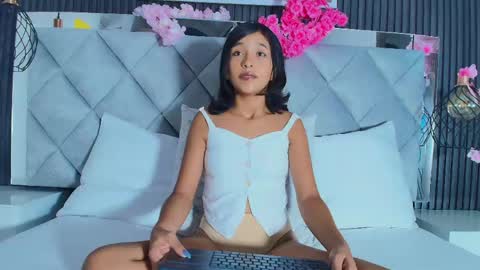 Snapshot of real_doncella_pussy chatting on April 27, 2026, 8:07 pm DONCELLA online show from April 27, 2026, 8:07 pm