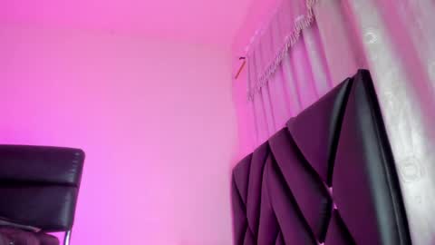 real_sweetbrina online show from May 1, 2026, 9:03 am