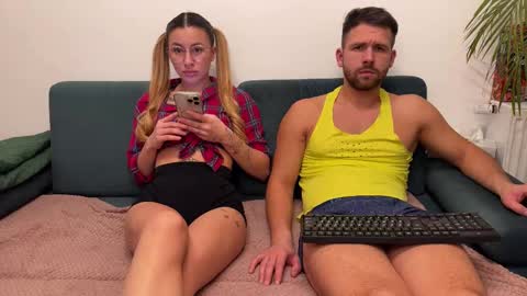 Leo  Luna online show from February 20, 2026, 9:04 pm