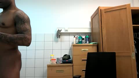 Rey online show from April 14, 2026, 6:36 pm