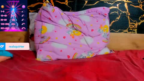 Snapshot of realsquirter chatting on December 22, 2024, 6:17 am realsquirter online show from December 22, 2024, 6:17 am