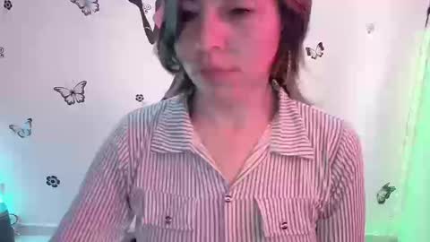 Rebbeca online show from March 12, 2026, 1:39 pm