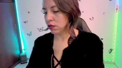 Rebbeca online show from July 27, 2026, 1:29 pm