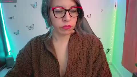 Rebbeca online show from July 28, 2026, 3:21 pm