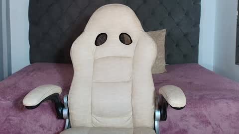 I invite you to my birthday on November 3th  online show from January 10, 2025, 3:39 am