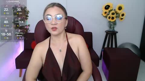 Snapshot of rebeca_milf chatting on May 7, 2026, 2:11 pm REBECA online show from May 7, 2026, 2:11 pm