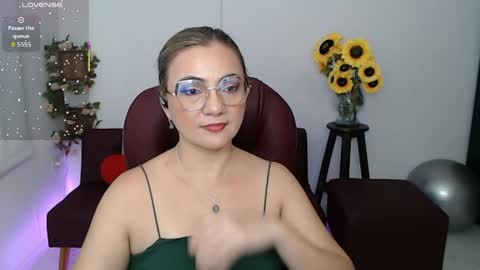 Snapshot of rebeca_milf chatting on May 11, 2026, 2:45 pm REBECA online show from May 11, 2026, 2:45 pm