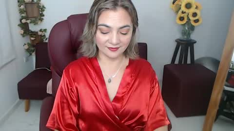 Snapshot of rebeca_milf chatting on May 17, 2026, 1:29 pm REBECA online show from May 17, 2026, 1:29 pm