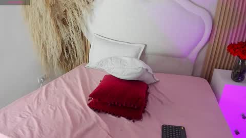 rebeca_taylor_ online show from March 5, 2026, 4:08 am