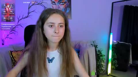 Snapshot of rebecca_smile_ chatting on September 29, 2025, 7:46 am rebecca_smile_ online show from September 29, 2025, 7:46 am