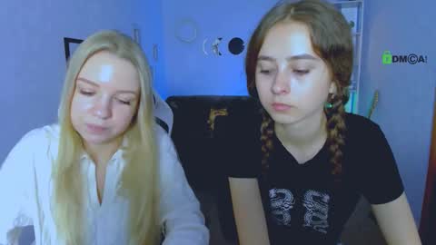 Snapshot of rebecca_smile_ chatting on October 5, 2025, 12:25 pm rebecca_smile_ online show from October 5, 2025, 12:25 pm