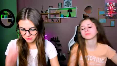 rebecca_smile_ online show from March 26, 2026, 1:38 pm