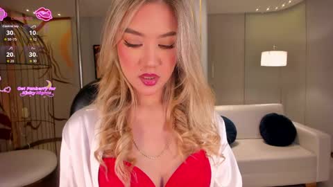 Snapshot of rebeccahudson_ chatting on May 30, 2026, 6:16 pm Rebe online show from May 30, 2026, 6:16 pm