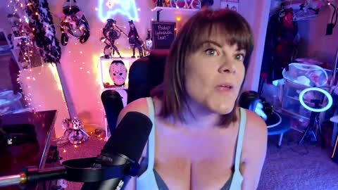 Rebecca Love online show from February 17, 2026, 10:27 pm