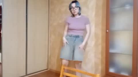 Zoe online show from February 8, 2026, 3:04 pm