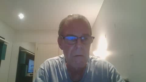 Snapshot of recasc chatting on January 14, 2026, 10:36 pm Rene online show from January 14, 2026, 10:36 pm