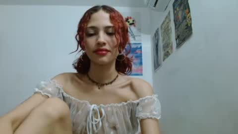 Snapshot of red_chanty chatting on July 1, 2026, 11:04 pm Lorena online show from July 1, 2026, 11:04 pm