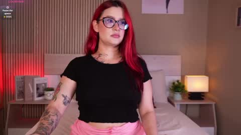 Snapshot of red_doll__ chatting on May 26, 2026, 12:45 pm SOFIA online show from May 26, 2026, 12:45 pm