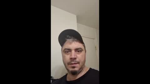 Snapshot of red_hot_peppers chatting on November 17, 2025, 4:40 am red_hot_peppers online show from November 17, 2025, 4:40 am