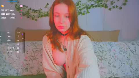 Snapshot of red_lissa chatting on September 30, 2025, 2:00 pm Lissa 3 online show from September 30, 2025, 2:00 pm