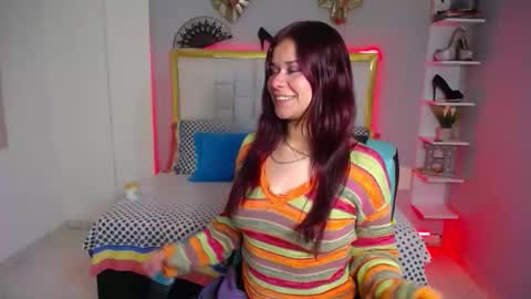 Lunaaaaa online show from April 22, 2026, 8:17 am