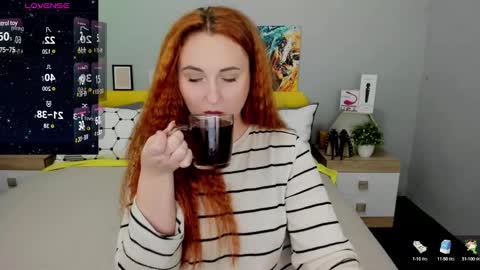 Snapshot of red_naughtyfox chatting on January 10, 2025, 6:28 pm Lessy Fox online show from January 10, 2025, 6:28 pm