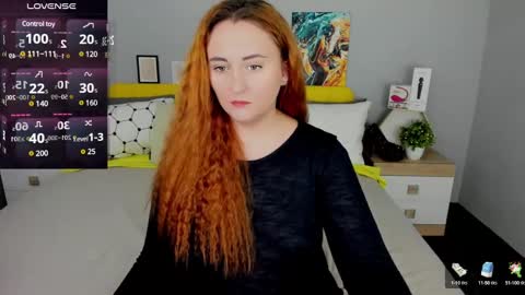 Snapshot of red_naughtyfox chatting on March 9, 2025, 7:37 pm Lessy Fox online show from March 9, 2025, 7:37 pm