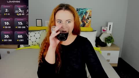 Snapshot of red_naughtyfox chatting on March 9, 2025, 10:41 pm Lessy Fox online show from March 9, 2025, 10:41 pm