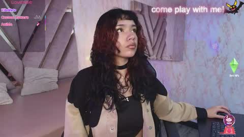 red_pandaa online show from May 26, 2026, 3:13 am
