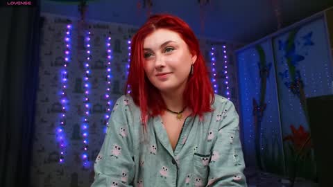 Snapshot of red_rose12 chatting on December 25, 2024, 11:22 am Jane online show from December 25, 2024, 11:22 am