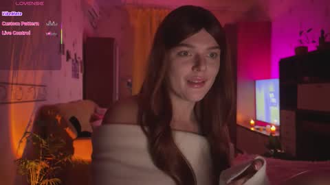 Snapshot of redaplle2 chatting on October 21, 2025, 6:30 pm redaplle2 online show from October 21, 2025, 6:30 pm