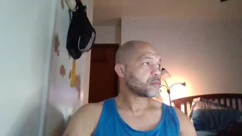 Snapshot of redbone441 chatting on February 14, 2026, 5:59 am Redbone online show from February 14, 2026, 5:59 am