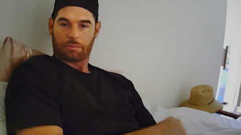 reddead7100 online show from April 11, 2026, 7:29 pm