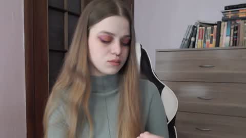 Lily online show from January 9, 2025, 2:33 am