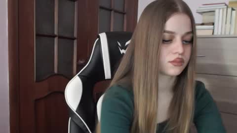 Lily online show from February 21, 2026, 2:56 am