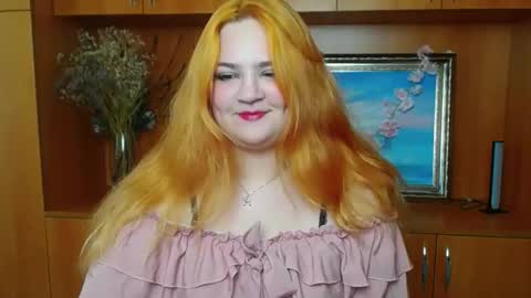 Snapshot of redhotqueen1 chatting on May 6, 2026, 12:21 pm Rina online show from May 6, 2026, 12:21 pm