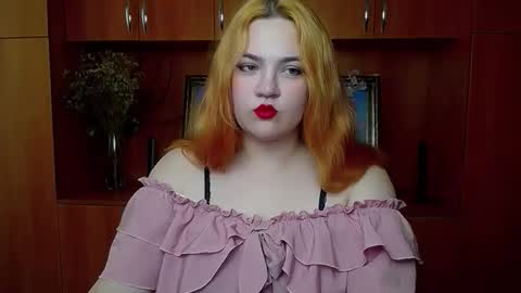 Snapshot of redhotqueen1 chatting on May 18, 2026, 12:11 pm Rina online show from May 18, 2026, 12:11 pm