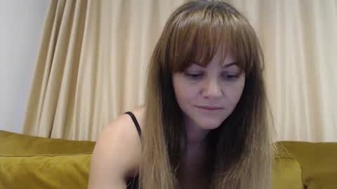 Snapshot of redjessica chatting on February 27, 2025, 2:43 pm RedJessica online show from February 27, 2025, 2:43 pm