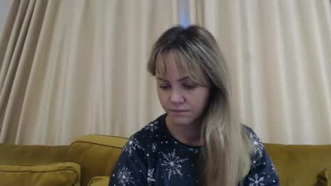 Snapshot of redjessica chatting on October 9, 2025, 4:32 am RedJessica online show from October 9, 2025, 4:32 am