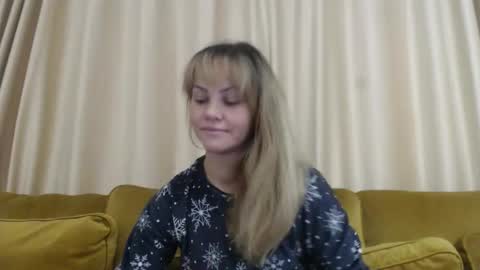 Snapshot of redjessica chatting on November 6, 2025, 5:52 am RedJessica online show from November 6, 2025, 5:52 am