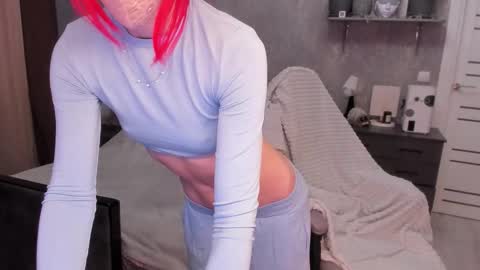 Stephanie online show from September 25, 2025, 7:23 am