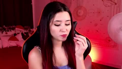 Kiara online show from December 5, 2025, 9:00 pm