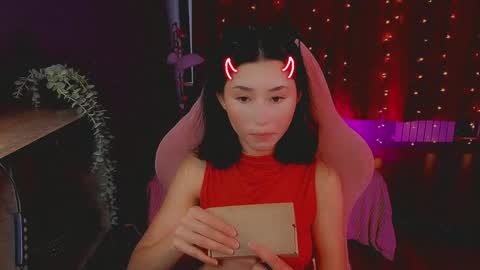 Snapshot of redmidnight_ chatting on May 29, 2026, 3:54 pm Kiara online show from May 29, 2026, 3:54 pm