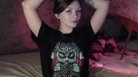 Snapshot of redmoonhead chatting on March 5, 2025, 2:12 pm Ana online show from March 5, 2025, 2:12 pm